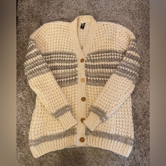 Sweaters - Women’s Pure Wool Chunky Cream Cardigan Size XL 🍁☕️